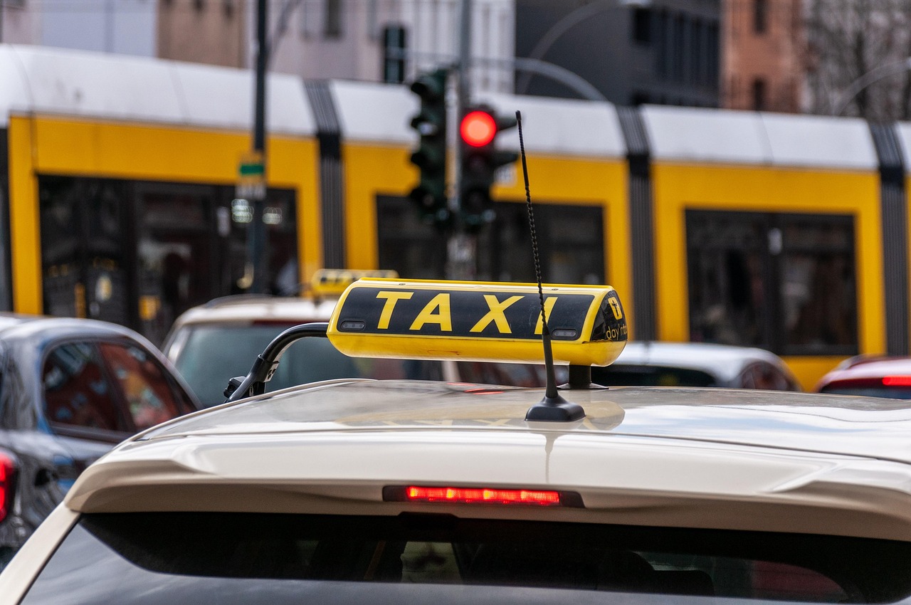 about-us-01 taxi, city, transport, urban, road, cab, vehicle, automobile, yellow, taxi, taxi, taxi, taxi, taxi